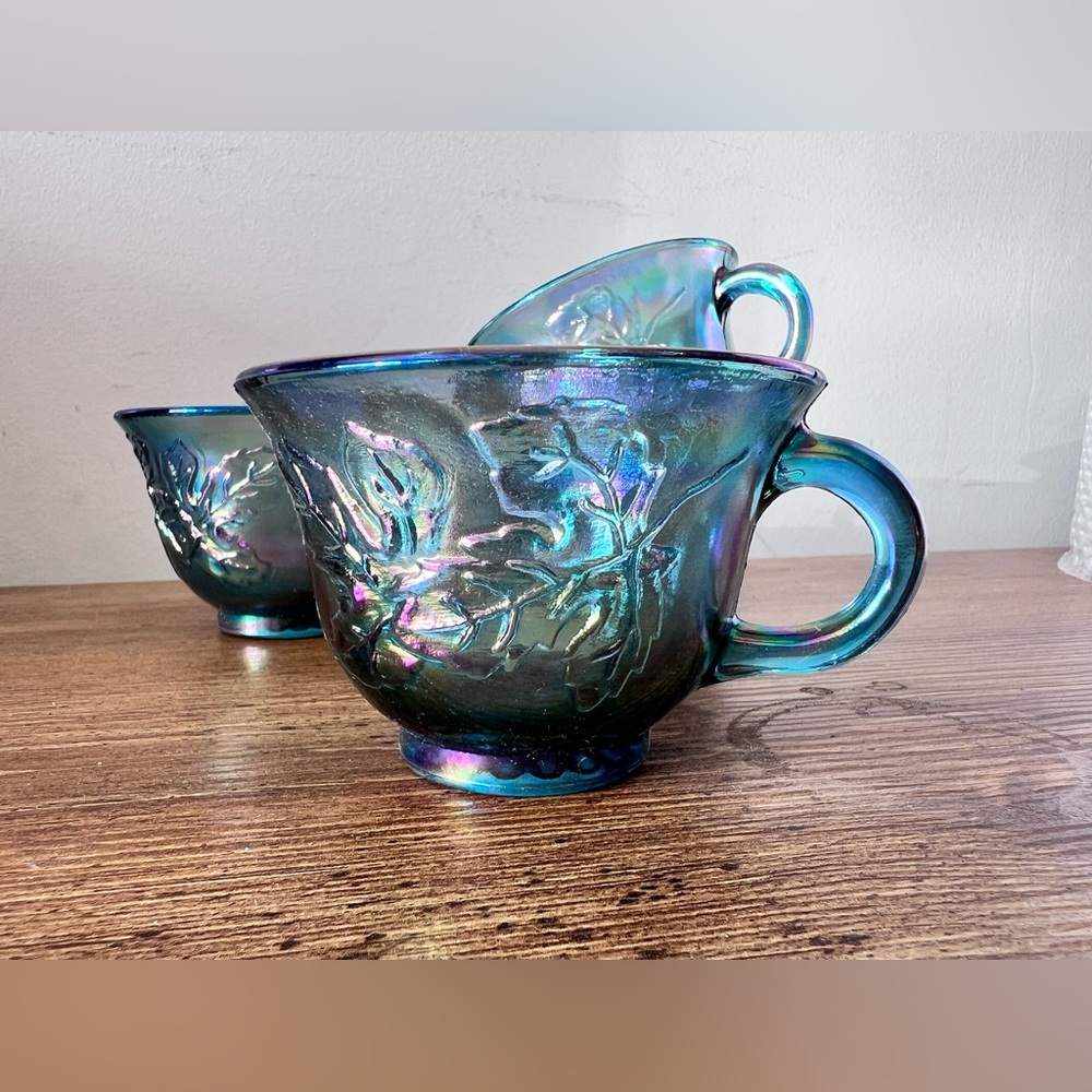 4-Indiana Harvest Grape Style Carnival Glass Set of 4 cups - Picture 2 of 6
